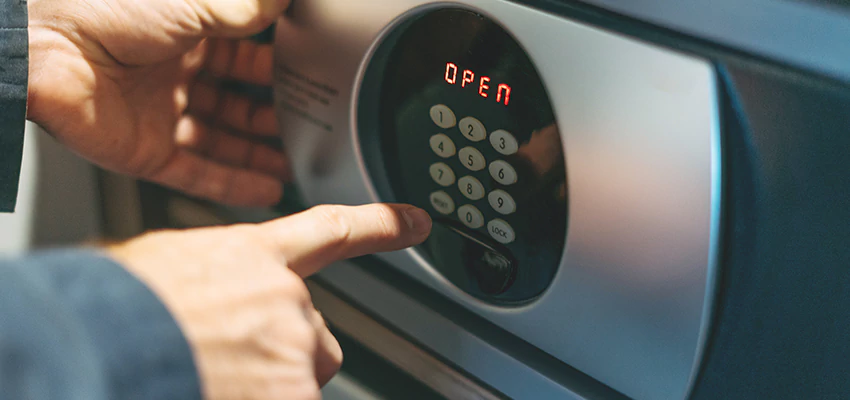 Cash Safe Openers in Daytona Beach, Florida