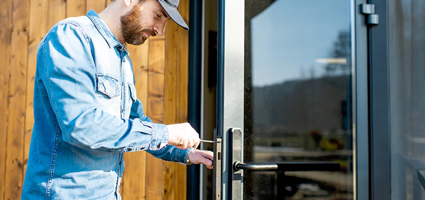 Frameless Glass Storefront Door Locks Replacement in Daytona Beach, FL